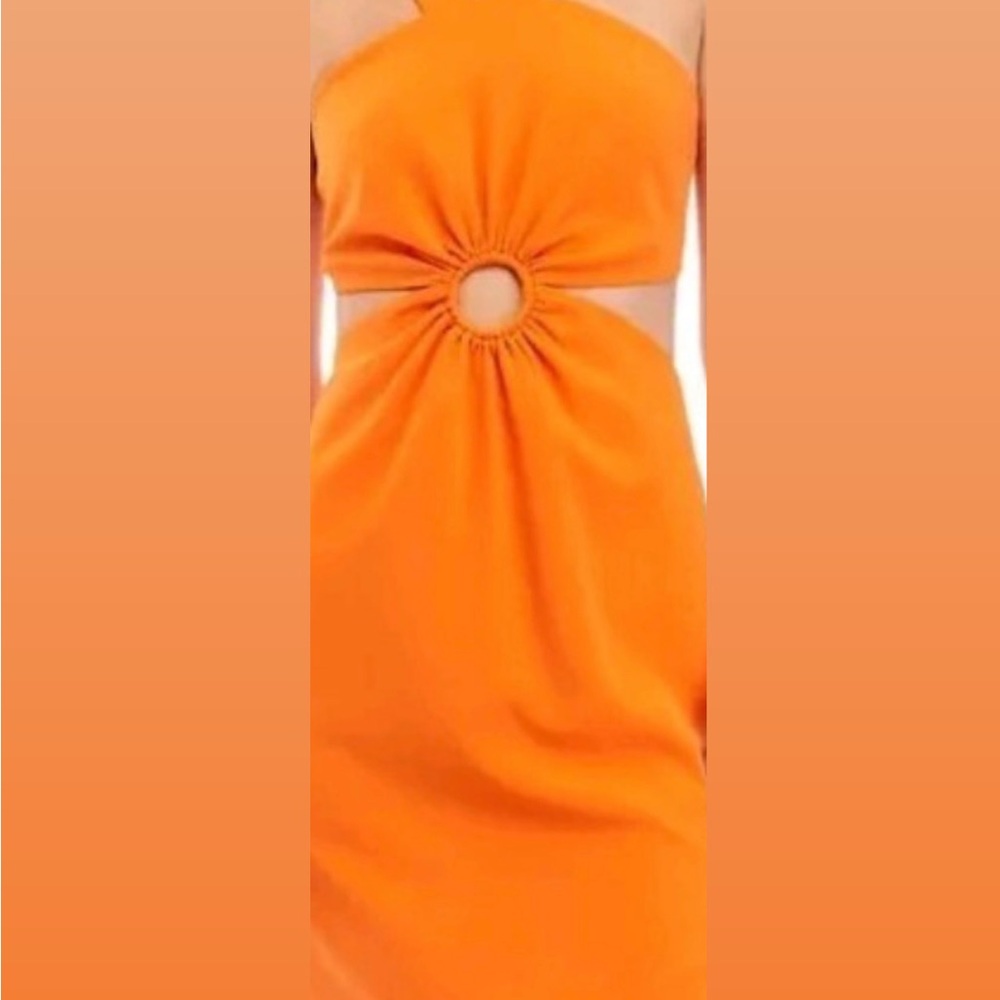 French Connection
Women's Crepe Halter Ring Dress.